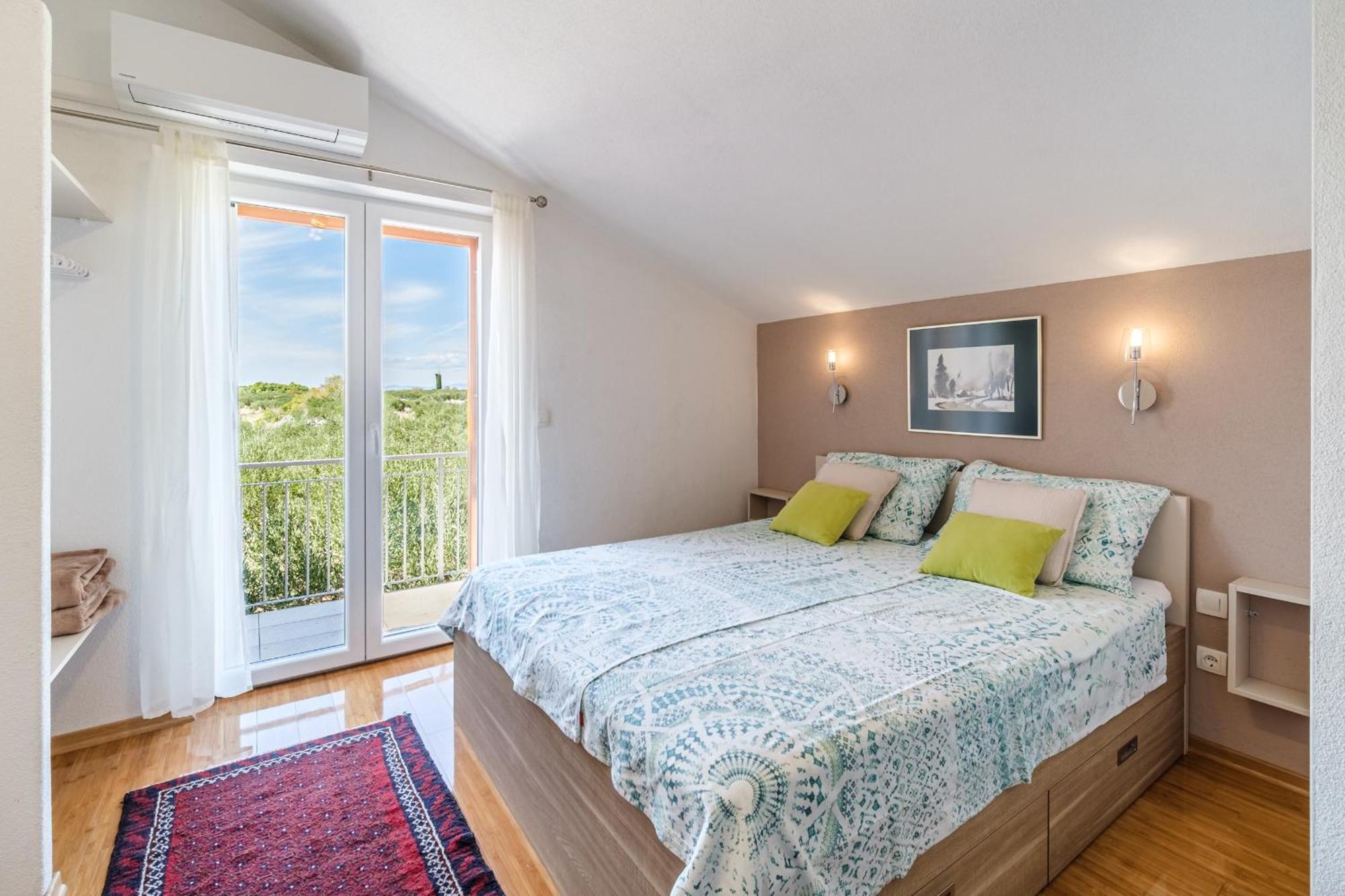 Holiday Home Kuca Sunca Сутиван Экстерьер фото