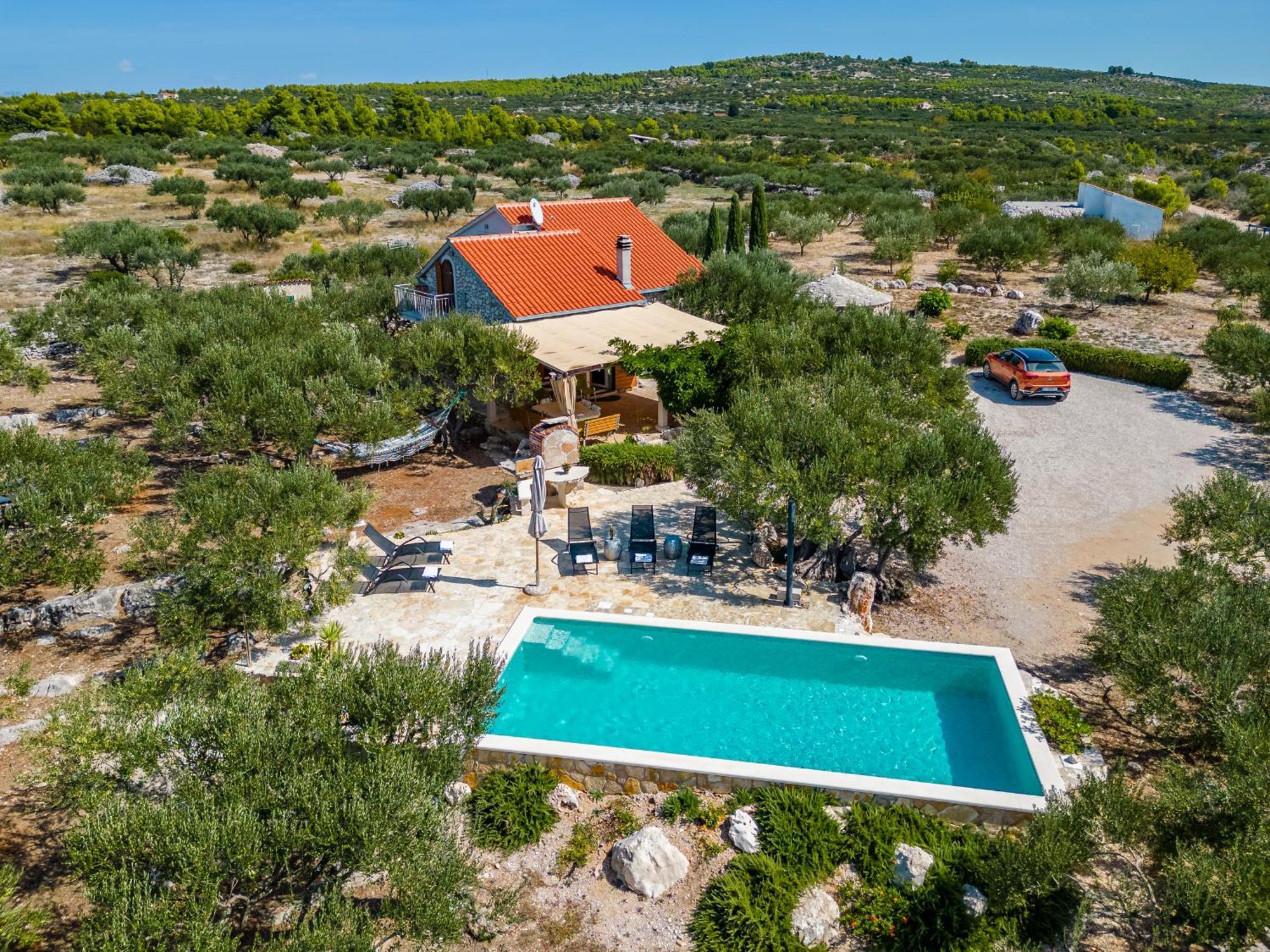 Holiday Home Kuca Sunca Сутиван Экстерьер фото