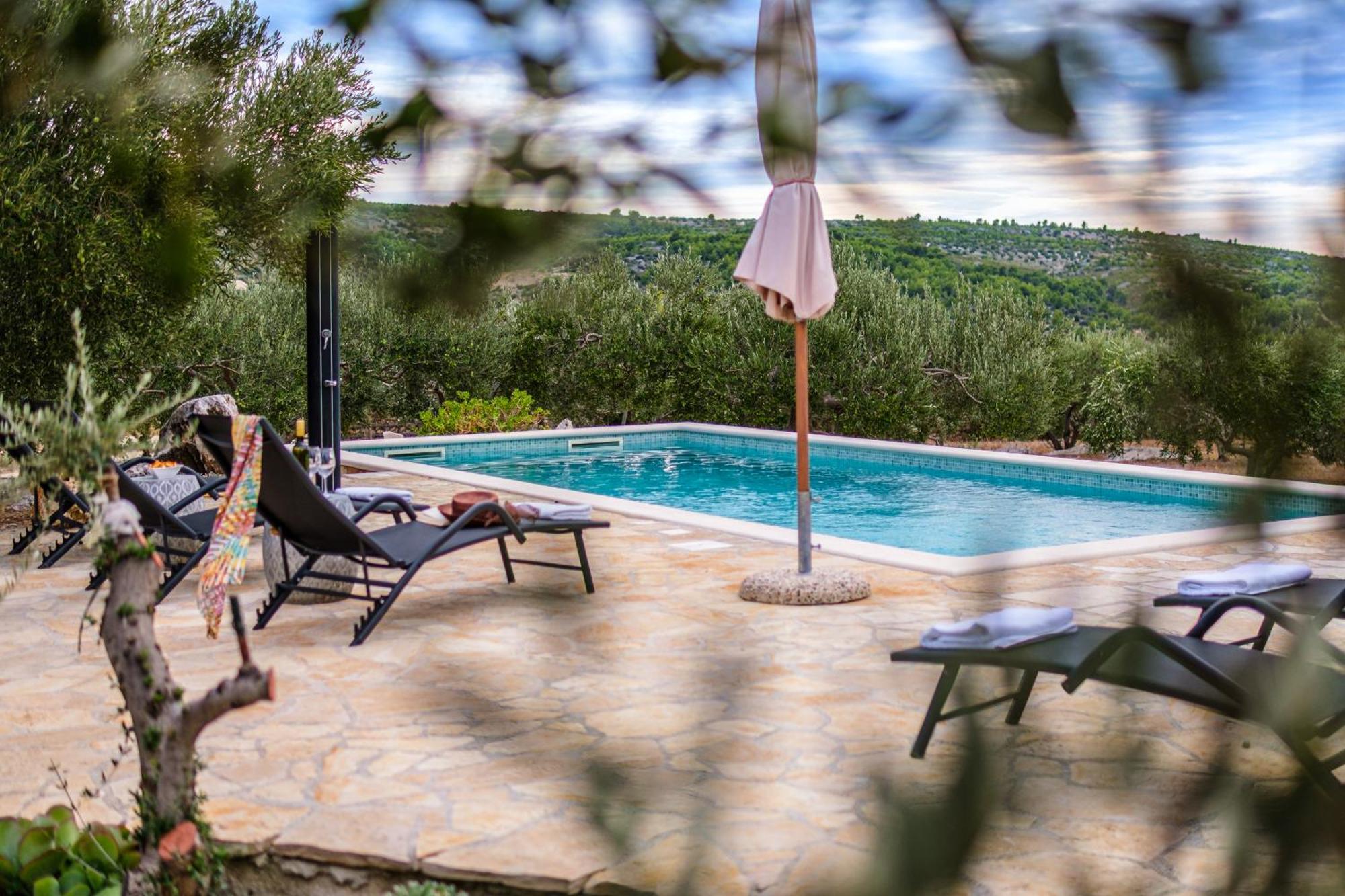 Holiday Home Kuca Sunca Сутиван Экстерьер фото