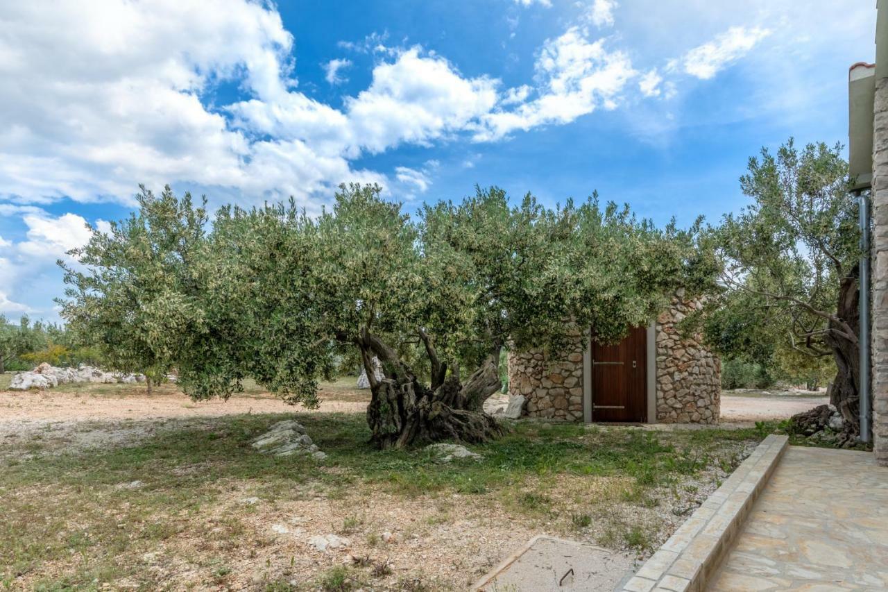 Holiday Home Kuca Sunca Сутиван Экстерьер фото