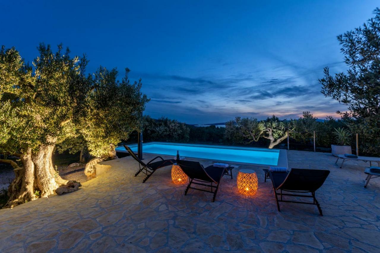 Holiday Home Kuca Sunca Сутиван Экстерьер фото